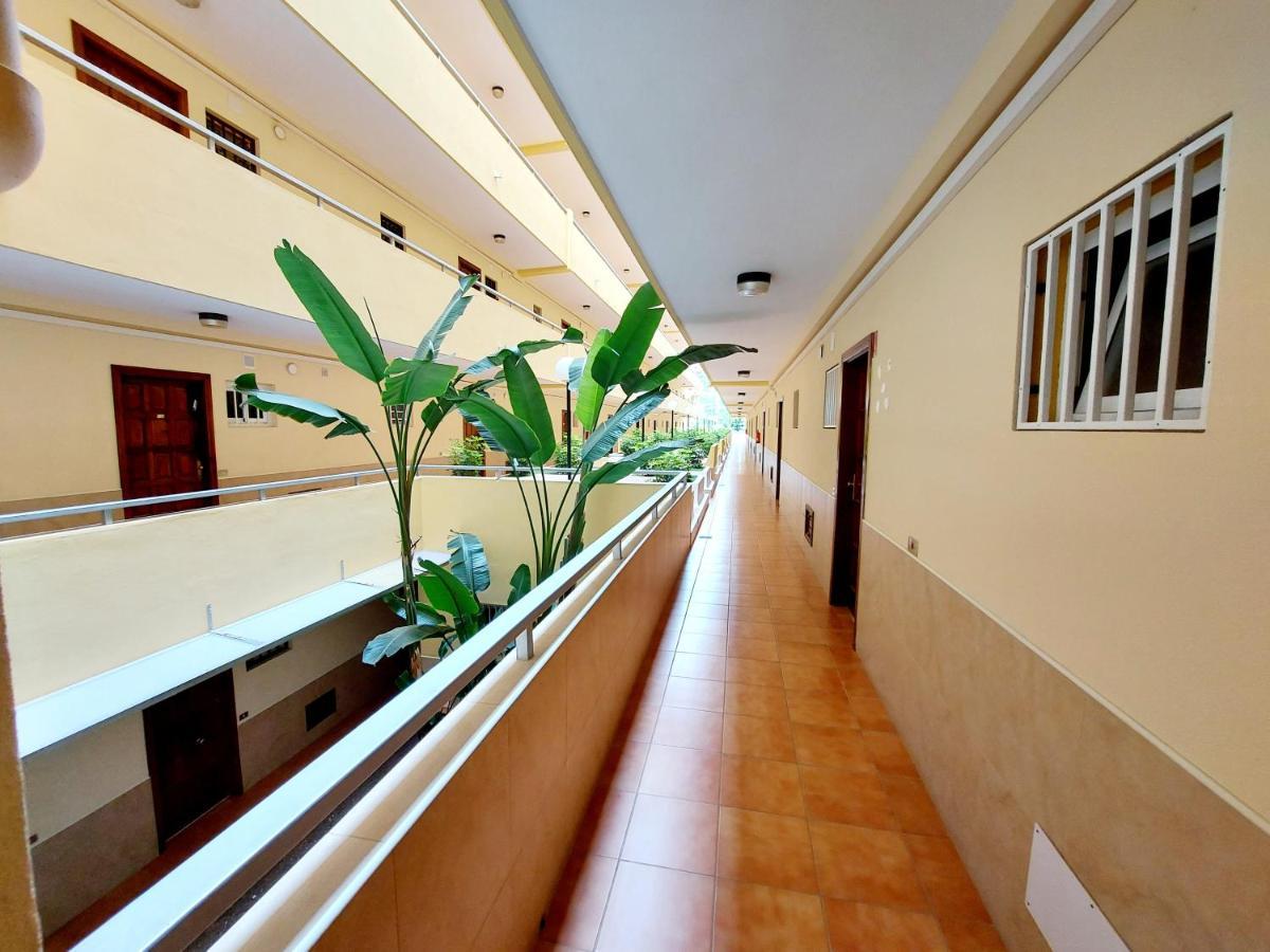 Sunny Cozy Nice Apartment Loscristianos Wifi,Pool Los Cristianos  Esterno foto